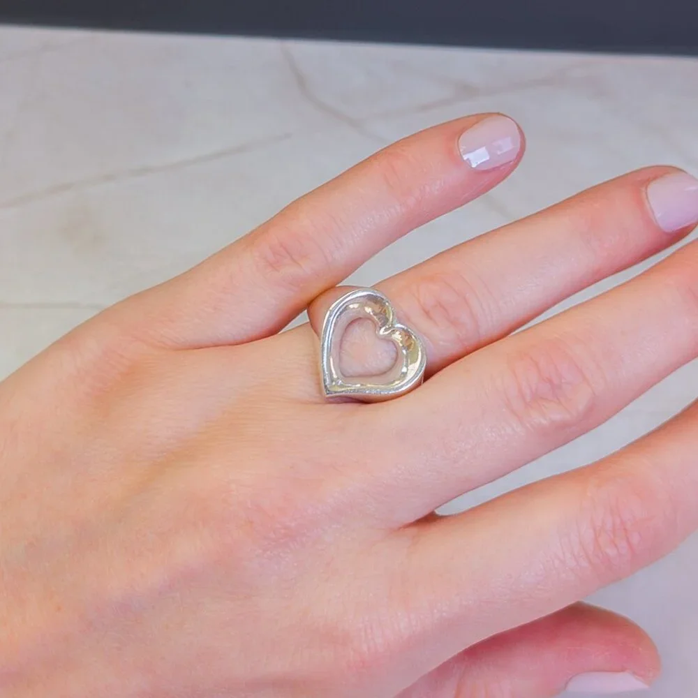 Vintage TAXCO Sterling Open-Heart Signet Ring — Size ~7.25 - Picture 10 of 12